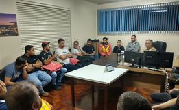 Polícia Militar de Itapiranga realiza reunião com motociclistas