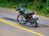 VÍDEOS: Colisão entre carro e moto deixa motociclista gravemente ferido