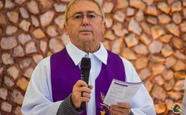 Após cinco anos, padre Ivo Oro é transferido da paróquia São Miguel Arcanjo