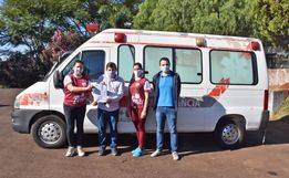 Associação Protetora de Animais recebe veículo doado por município