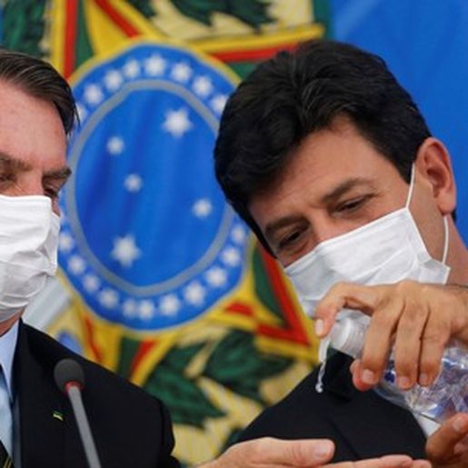 'A gente está se bicando há algum tempo', diz Bolsonaro sobre Mandetta