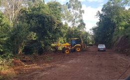 Prefeitura intensifica obras nas estradas do interior de São José do Cedro