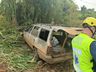 Veículo sai da pista e cai em ribanceira no interior de Cunha Porã