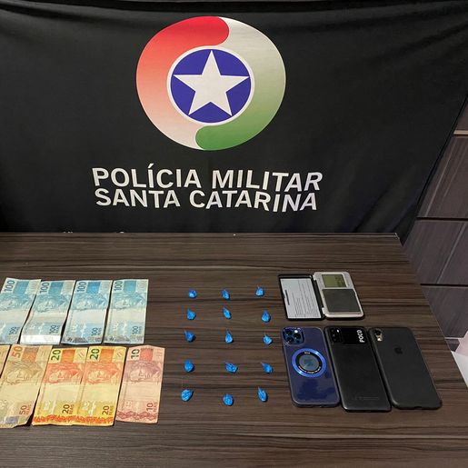 Quatro homens são presos por tráfico de drogas em Maravilha 