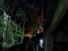 Caminhão cai em riacho e deixa pai, mãe e filha mortos em São Domingos 