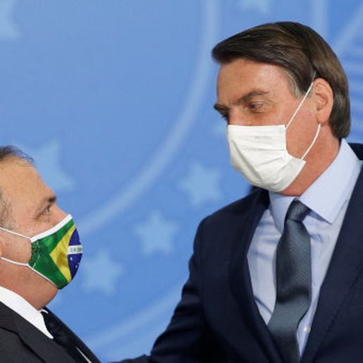Bolsonaro e Pazuello apresentam nesta quarta plano nacional de imunização