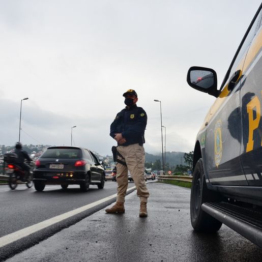 Polícia Rodoviária Federal alerta para golpe que usa nome da PRF para pedir contribuição de empresas