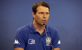 CBF demite Leonardo Gaciba do comando da Comissão de Arbitragem