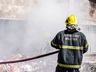 VÍDEO: Incêndio destrói materiais recicláveis da ACOMAR 