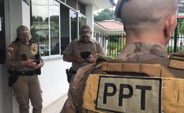 PM recupera carro e prende autor de furto no centro de São Miguel do Oeste