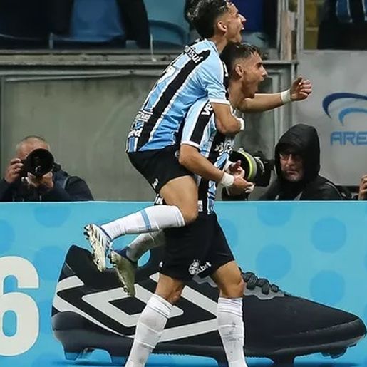 Grêmio vence Náutico na arena e se consolida no G-4 