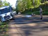 Acidente entre moto e caminhão deixa um morto na SC 386