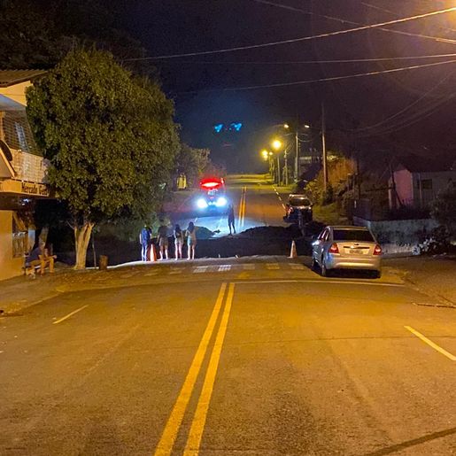 Queda de moto deixa dois feridos em Romelândia