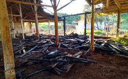 Incêndio danifica aviário em propriedade de Guarujá do Sul