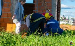 Colisão entre carro e moto deixa motociclista gravemente ferido em SMOeste 