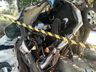 Motorista colide veículo em árvore após tentar fugir de abordagem policial