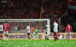 Inter perde outra vez para o Flamengo e está fora da Libertadores