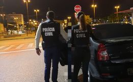 Homem suspeito de matar mulher e deixar corpo em porta-malas é preso