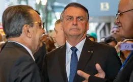 Jair Bolsonaro é hospitalizado nos Estados Unidos com dores abdominais