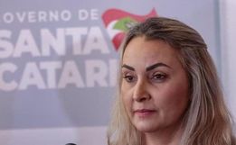 Daniela Reinehr suspende aumento dos procuradores, alvo do impeachment em SC