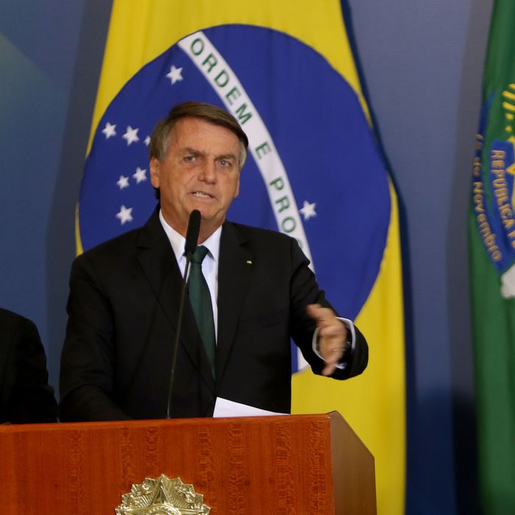 Bolsonaro sanciona com vetos lei que previa compensações de ICMS