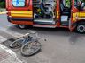 VÍDEO: Ciclista alcoolizado não consegue parar e colide em moto