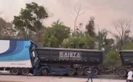 Morador de Campo Erê morre em acidente entre três caminhões na BR-364 em Cuiabá