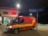 Colisão entre carro e moto deixa mulher ferida