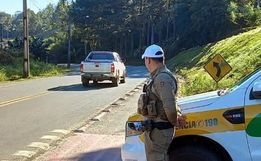 PMRv alerta para circulação irregular de caminhões de nove eixos no Extremo Oeste