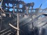 Residência fica destruída em incêndio