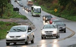 Entenda: Mudança na lei sobre uso dos faróis durante o dia vale a partir de abril
