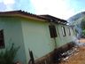 Casa pega fogo e fica destruída no interior de Anchieta