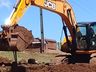 Família inicia construção após fogo queimar a residência