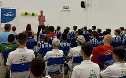 Sesc realiza palestra com Jogador migueloestino Douglas Grolli 