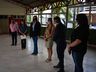Vice-governadora visita escola cívico-militar em SMOeste e pais pedem volta das aulas presenciais