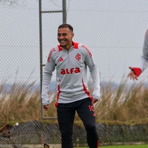 Internacional encara o Santos fora de casa nesta quarta-feira pelo Brasileirão 