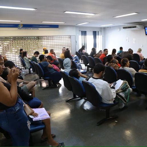 Fila para benefícios do INSS atinge 2,6 milhões em agosto, mais que o dobro do ano passado
