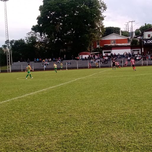 Cometa e Ypiranga empatam em jogo do Estadual de Amadores