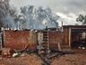 Residência é totalmente destruída por incêndio no interior de Riqueza