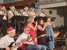 Acionamento das luzes de natal na rua Independência reúne grande público