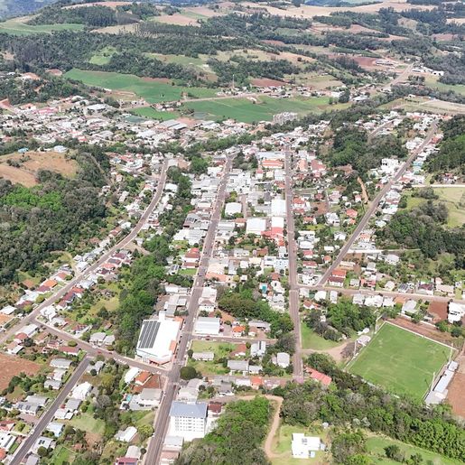 São João do Oeste celebra 34 anos com dois dias de festa
