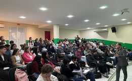 Cooperativa de crédito desenvolve atividades com escolas de Itapiranga