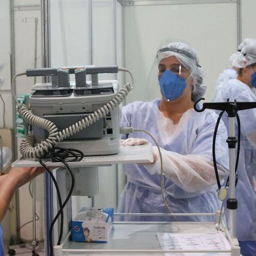 SC atinge 96% de lotação de UTIs com alta de internações por dengue e gripe