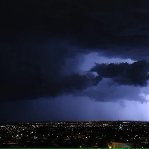Mais de 5 mil ficam sem energia após temporal no Extremo Oeste 