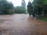 Forte chuva provoca alagamentos em vários municípios da região 