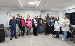 Gestantes recebem treinamento de primeiros socorros dos bombeiros em SMOeste