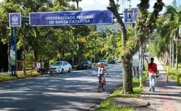 UFSC abre seleção com 2 mil vagas para cursos de graduação sem vestibular presencial