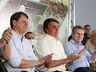 "Conversinha mole de ficar em casa é para os fracos", diz Bolsonaro