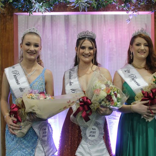 Thamyris, Débora e Isadora são escolhidas Soberanas da 16ª Efacitus