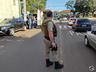 Mulher sofre ferimentos ao ser atropelada por carro no centro de São José do Cedro